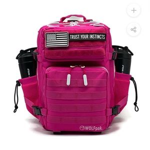 25L pink goddess Wolfpak gym bag brand new received for Christmas never used.